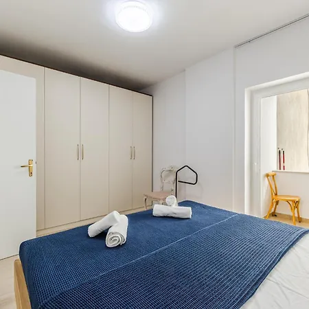 Sophie Downtown By Pikhost Apartment *