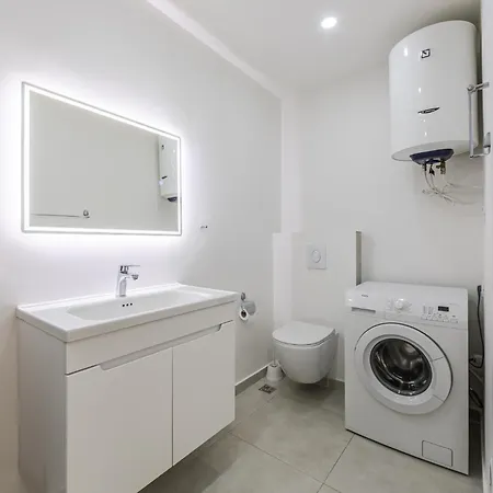 Apartamento Sophie Downtown By Pikhost Tirana